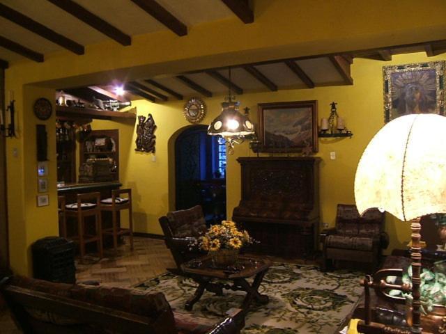 Hotel Los Alpes Quito Dış mekan fotoğraf