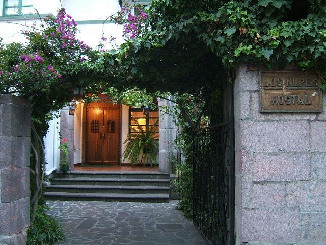 Hotel Los Alpes Quito Dış mekan fotoğraf